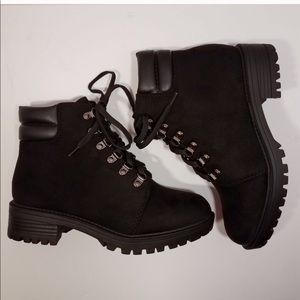 Soda - black hiking/combat boot